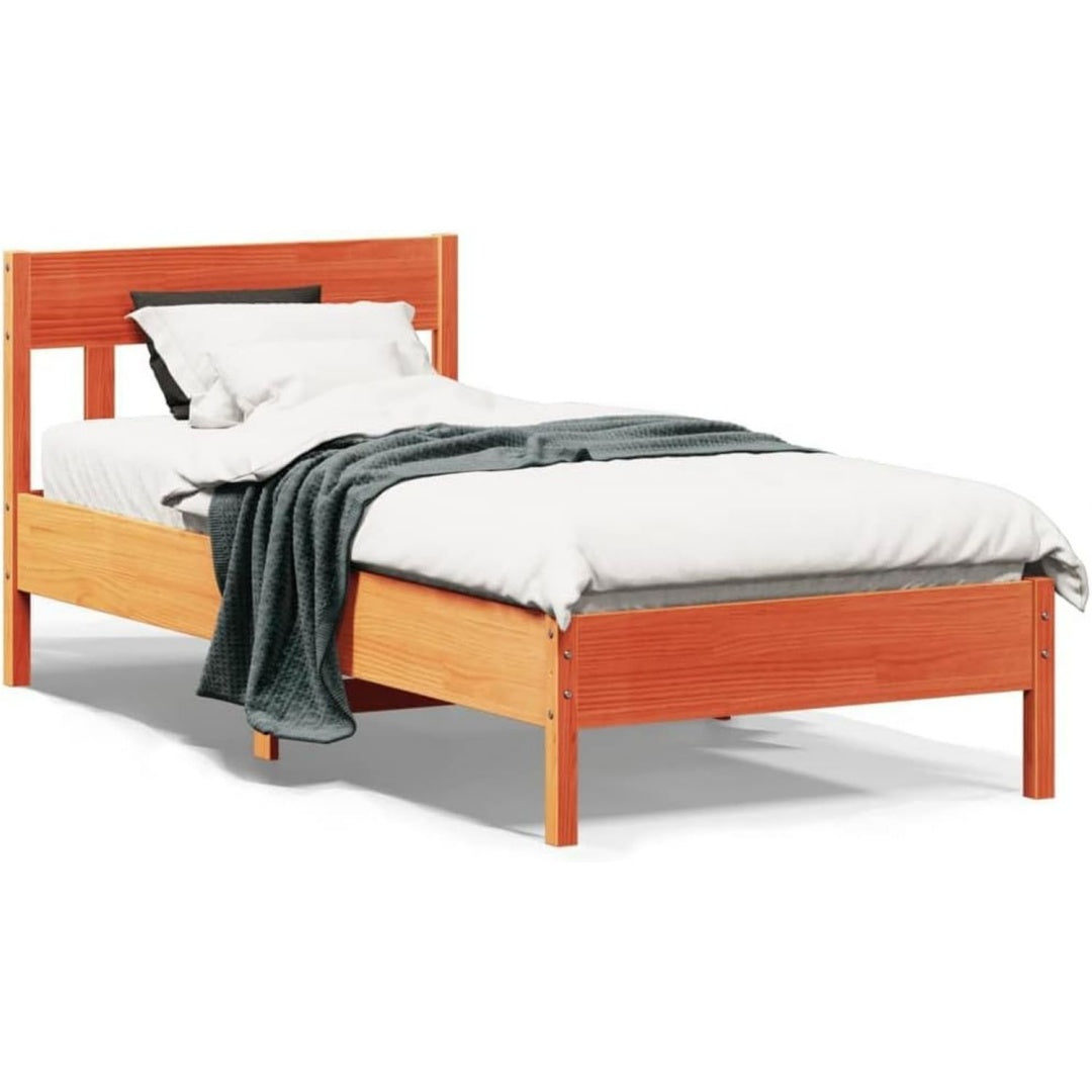 Das Bettgestell misst 205.5 x 95.5 x 81 cm in Braun