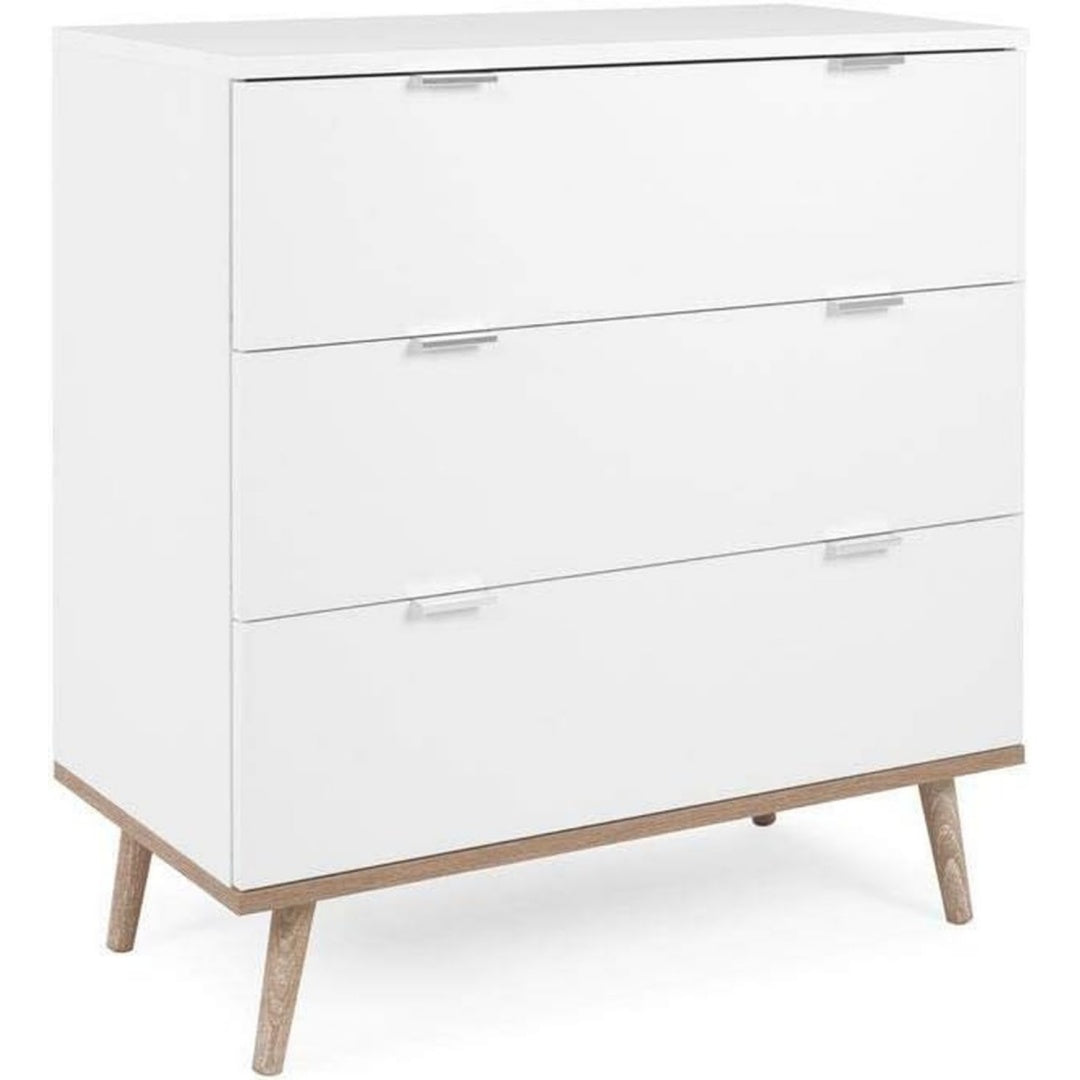 Das Sideboard nimmt mit 80 x 86.5 x 40 cm Gestalt an